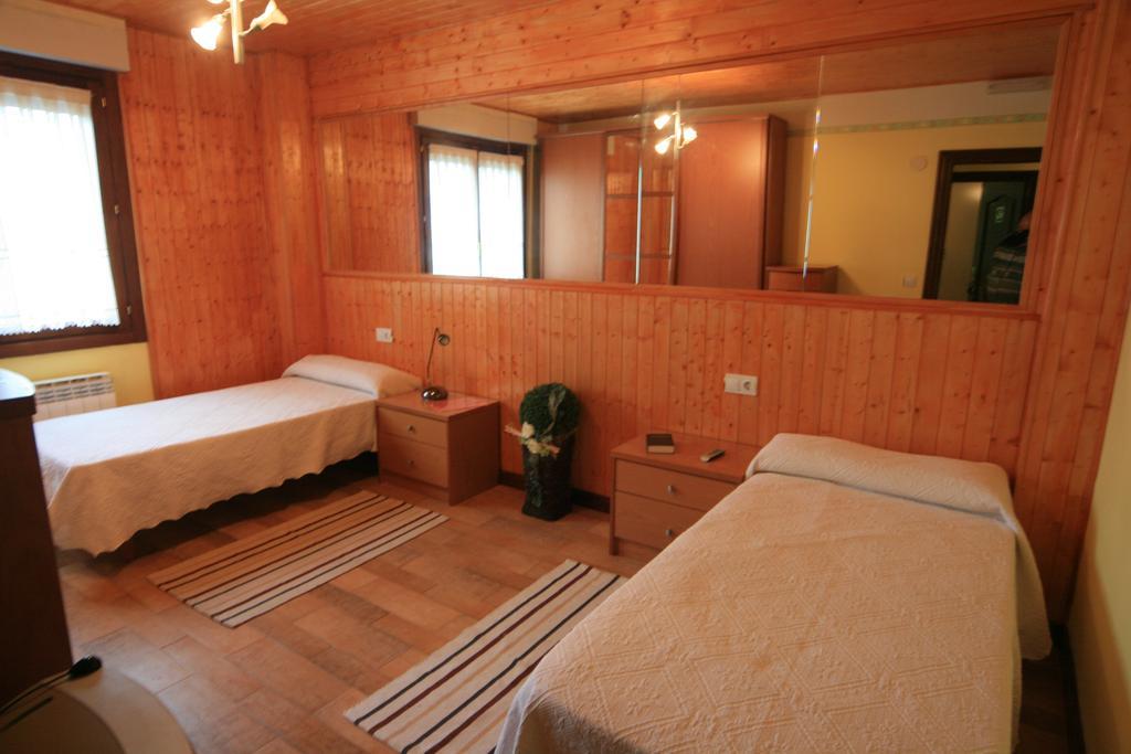 Hostal La Granja De Vitoria Hueto Arriba Habitación foto